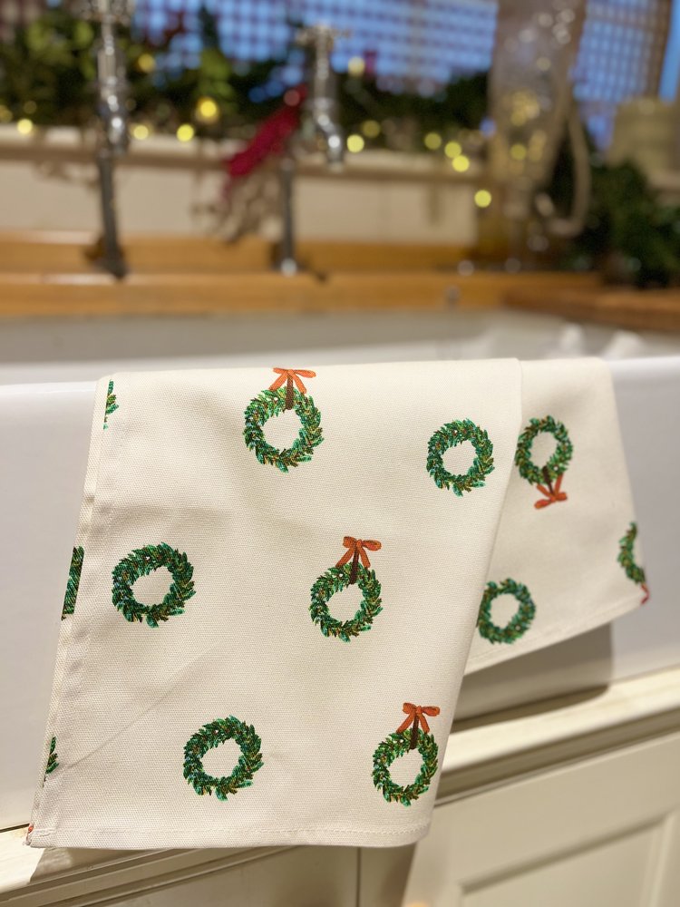 Christmas Tea Towel - Christmas Wreath
