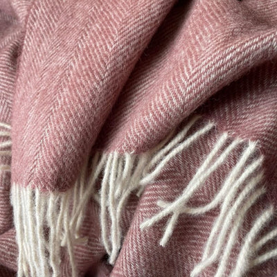 Lambswool Throw - Dusty Pink