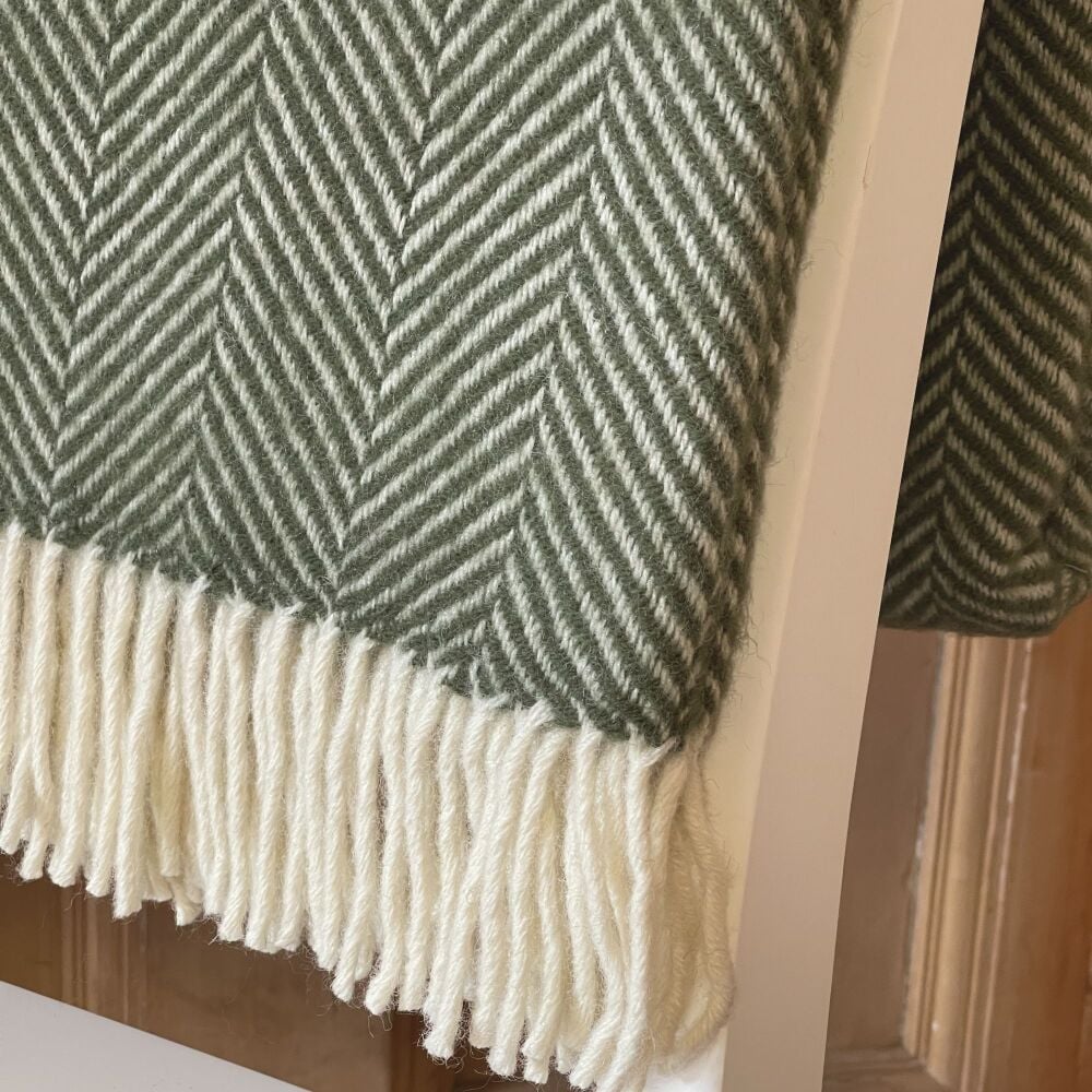 Lambswool Throw - Olive